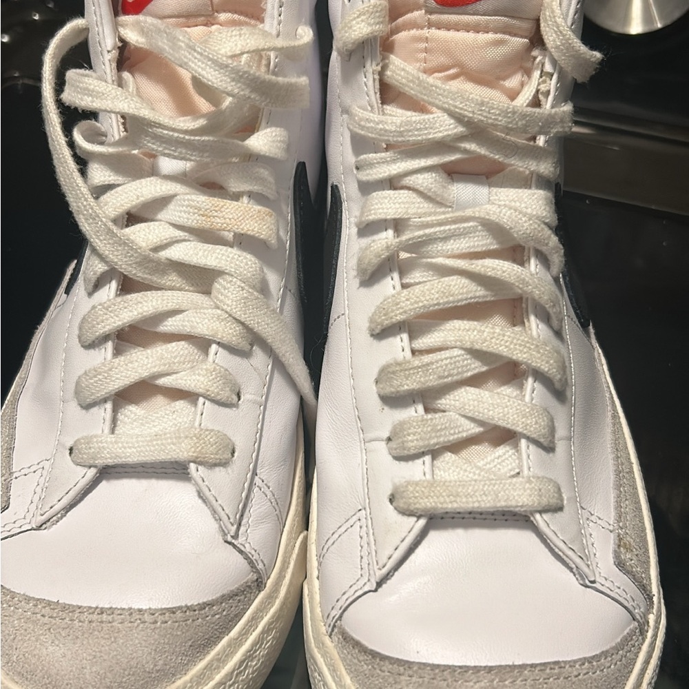 Nike Women's White and Gray High-Top Sneakers